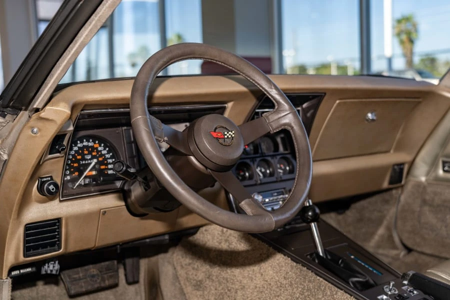 1982 Chevrolet Corvette C3 - Image 18 of 30