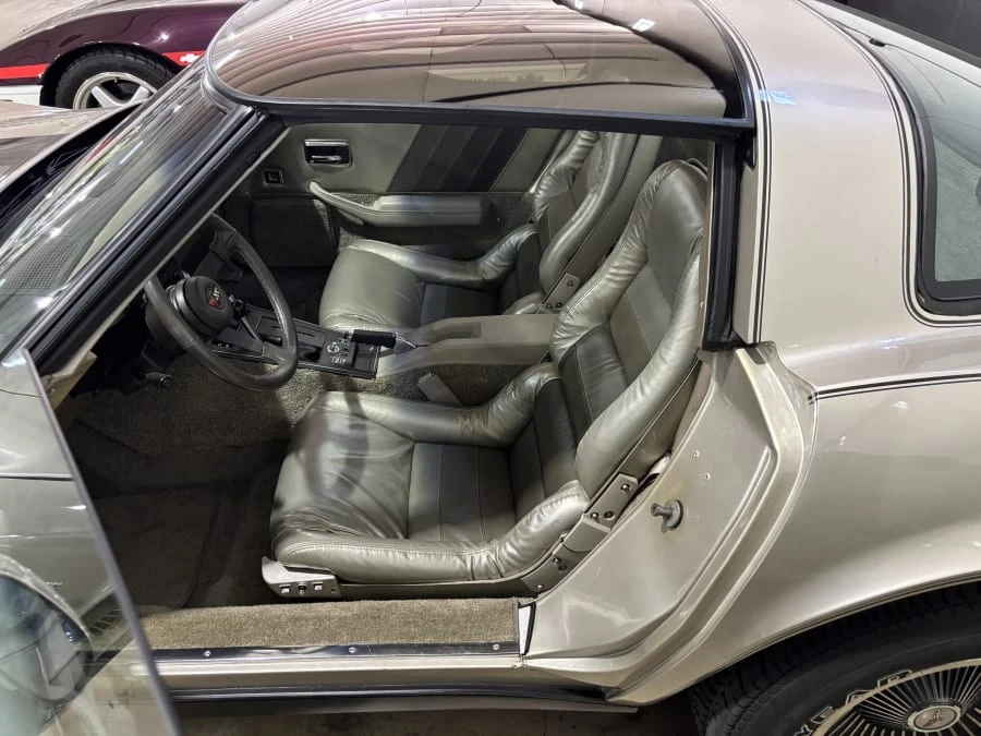 1982 Chevrolet Corvette C3 - Image 8 of 19