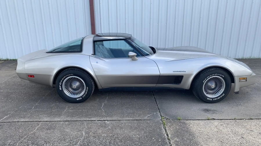 1982 Chevrolet Corvette C3 - Image 6 of 7