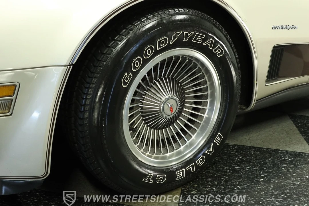 1982 Chevrolet Corvette C3 - Image 18 of 25
