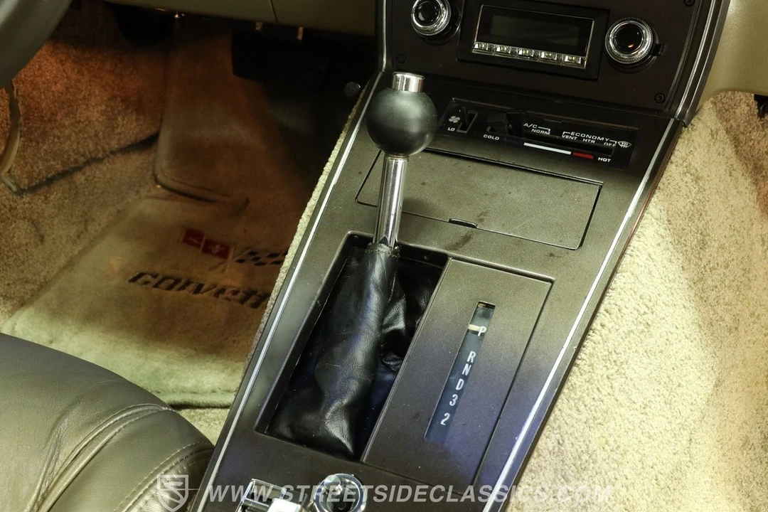 1982 Chevrolet Corvette C3 - Image 24 of 25