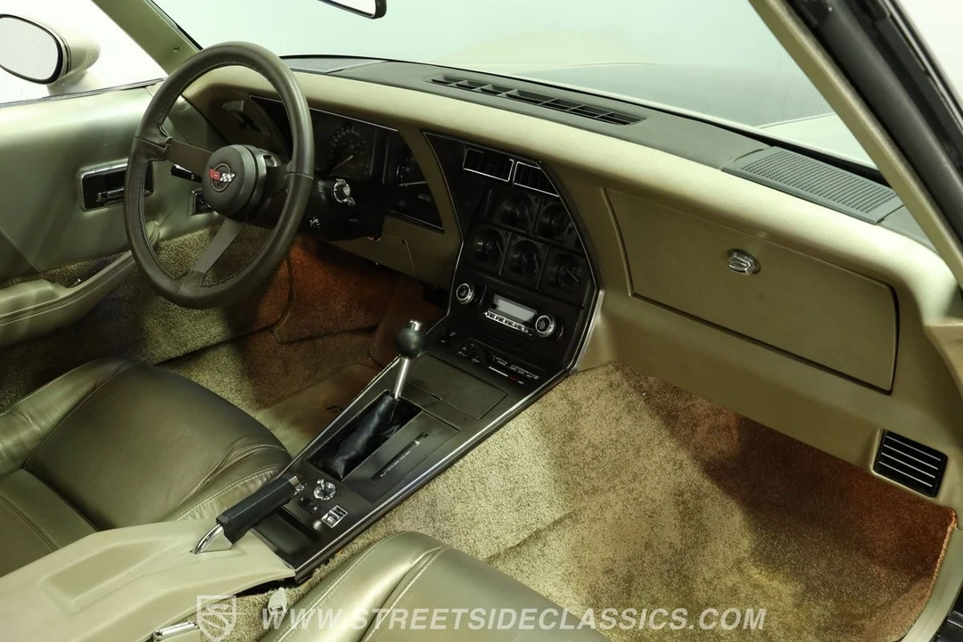 1982 Chevrolet Corvette C3 - Image 13 of 25