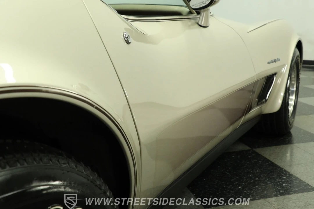 1982 Chevrolet Corvette C3 - Image 10 of 25