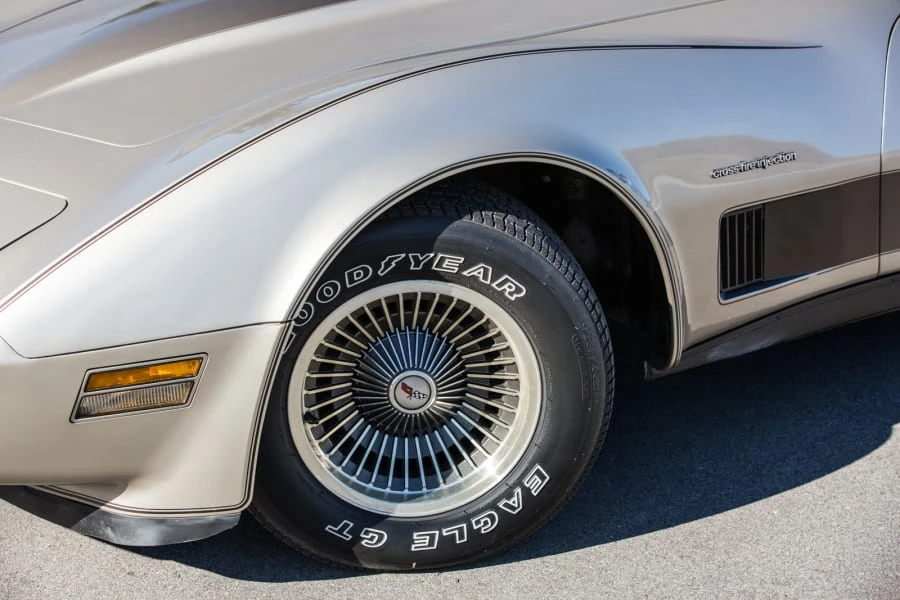 1982 Chevrolet Corvette C3 - Image 10 of 12