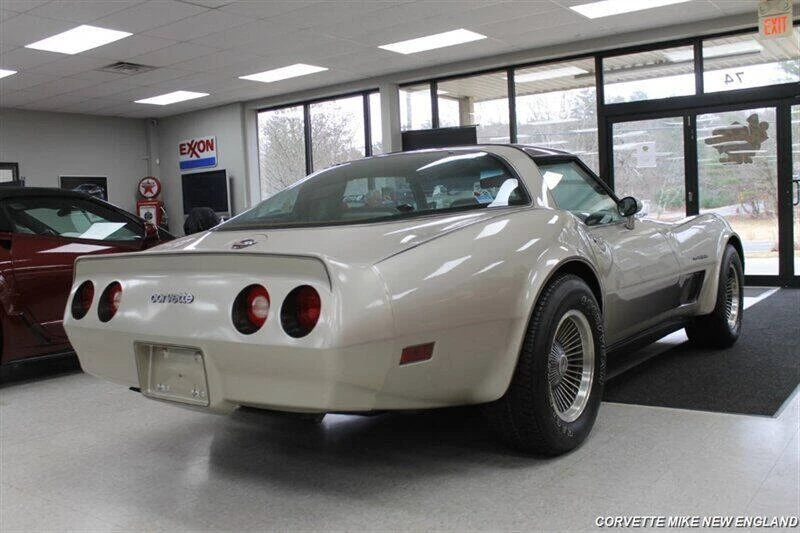 1982 Chevrolet Corvette C3 - Image 18 of 31