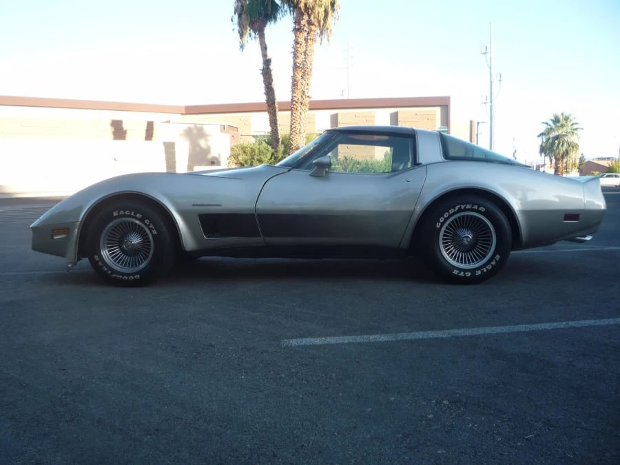 1982 Chevrolet Corvette C3 - Image 2 of 10