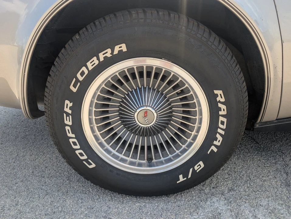1982 Chevrolet Corvette C3 - Image 5 of 21