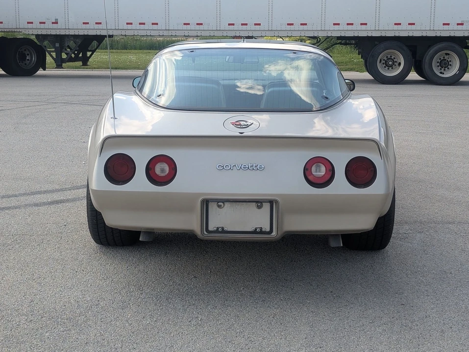 1982 Chevrolet Corvette C3 - Image 17 of 21