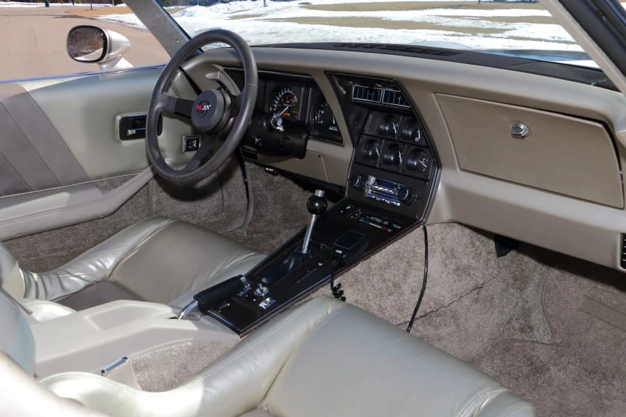 1982 Chevrolet Corvette C3 - Image 5 of 12