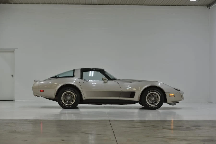 1982 Chevrolet Corvette C3 - Image 2 of 31