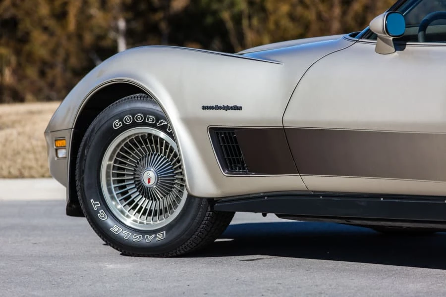 1982 Chevrolet Corvette C3 - Image 11 of 12
