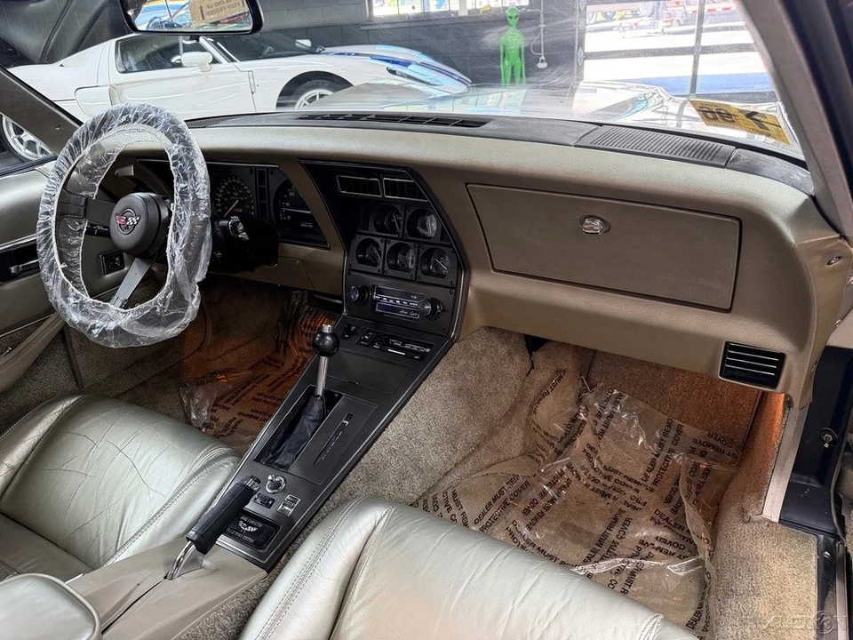 1982 Chevrolet Corvette C3 - Image 7 of 12