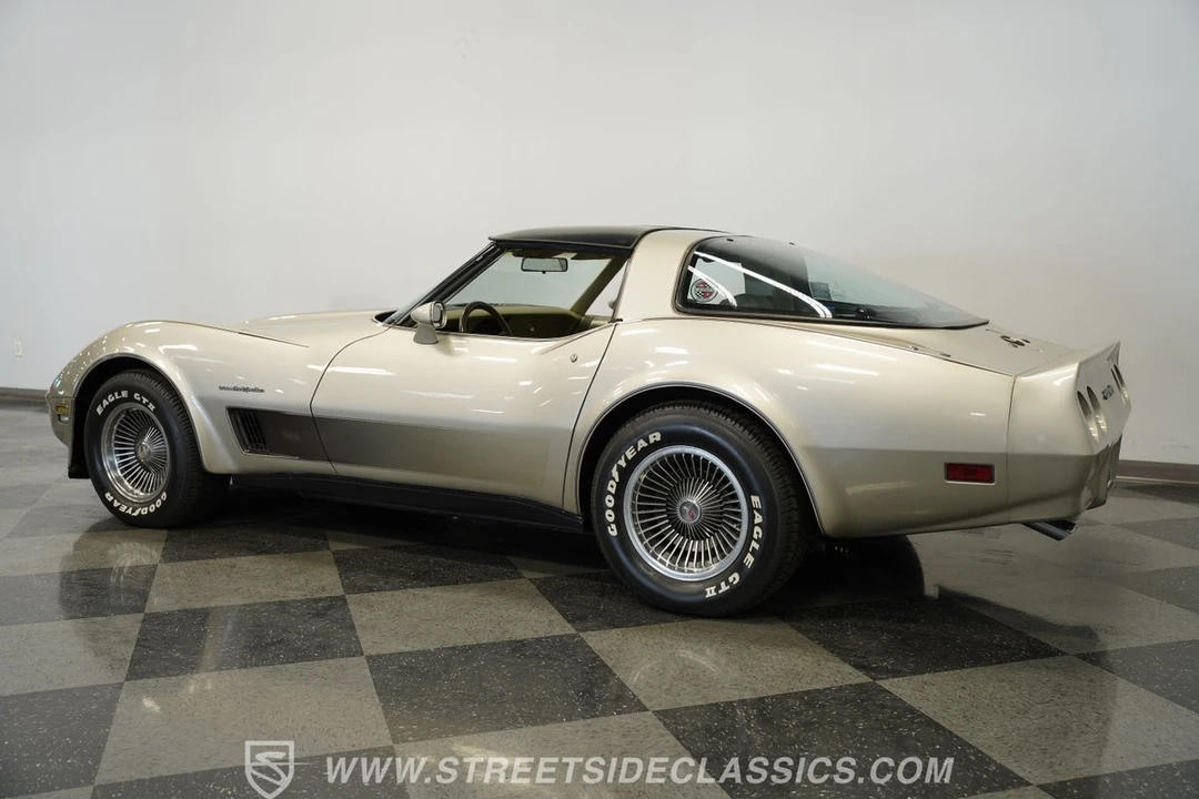 1982 Chevrolet Corvette C3 - Image 8 of 21