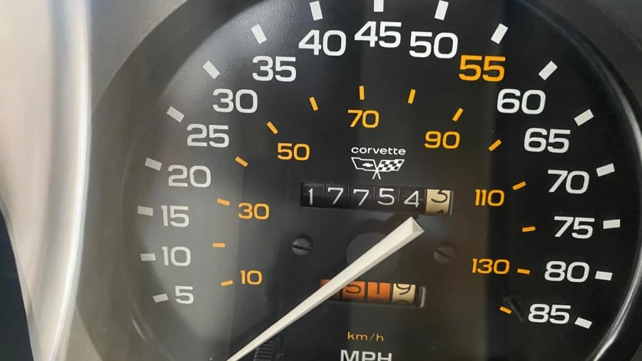 1982 Chevrolet Corvette C3 - Image 5 of 10