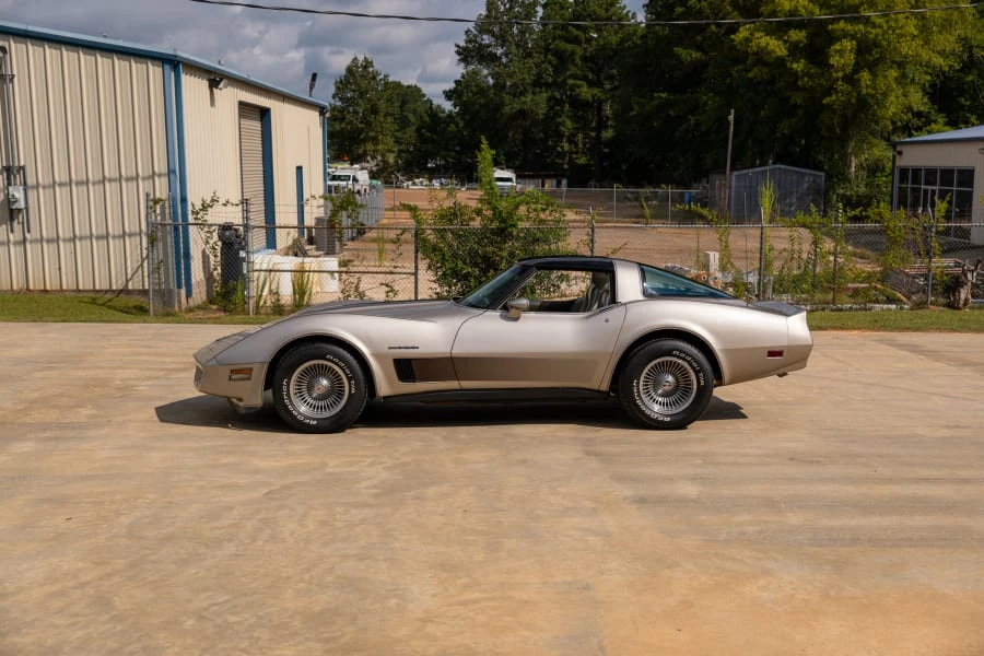 1982 Chevrolet Corvette C3 - Image 15 of 30