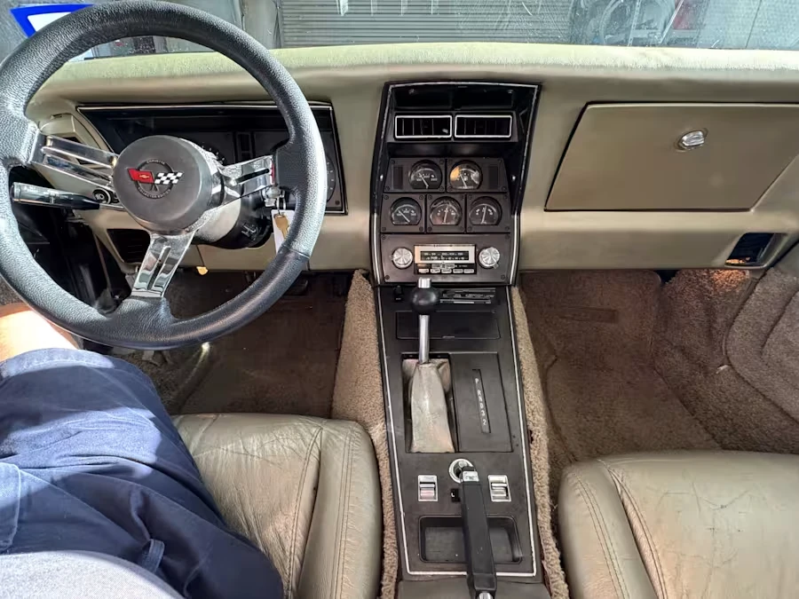 1982 Chevrolet Corvette C3 - Image 17 of 25