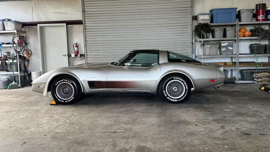 1982 Chevrolet Corvette C3 - Image 11 of 25
