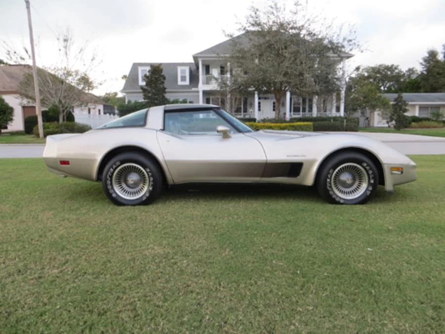 1982 Chevrolet Corvette C3 - Image 11 of 12