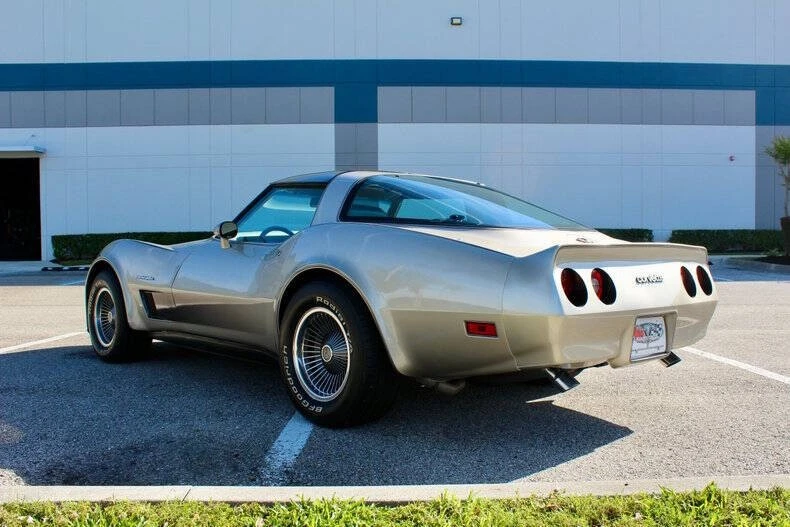 1982 Chevrolet Corvette C3 - Image 11 of 12