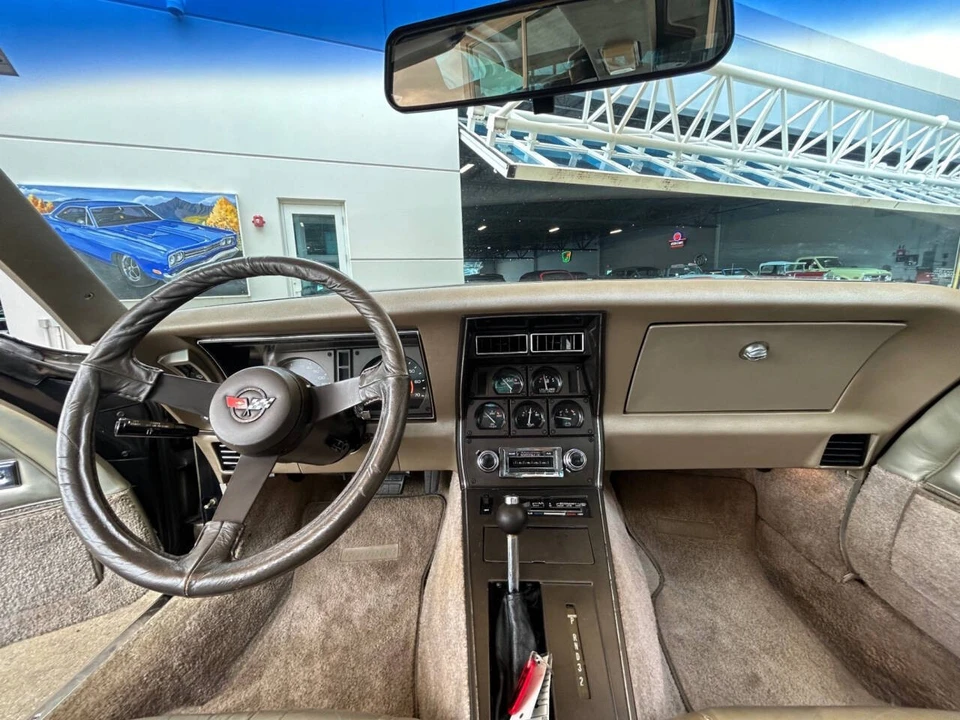1982 Chevrolet Corvette C3 - Image 15 of 31