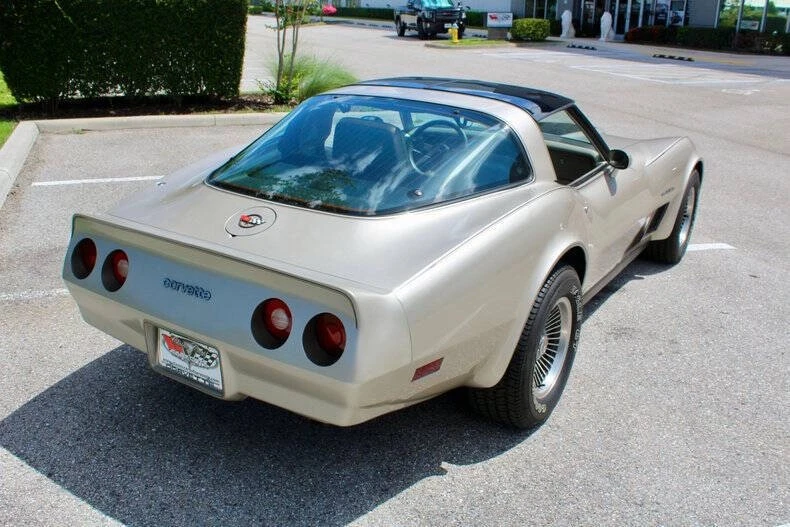 1982 Chevrolet Corvette C3 - Image 14 of 31