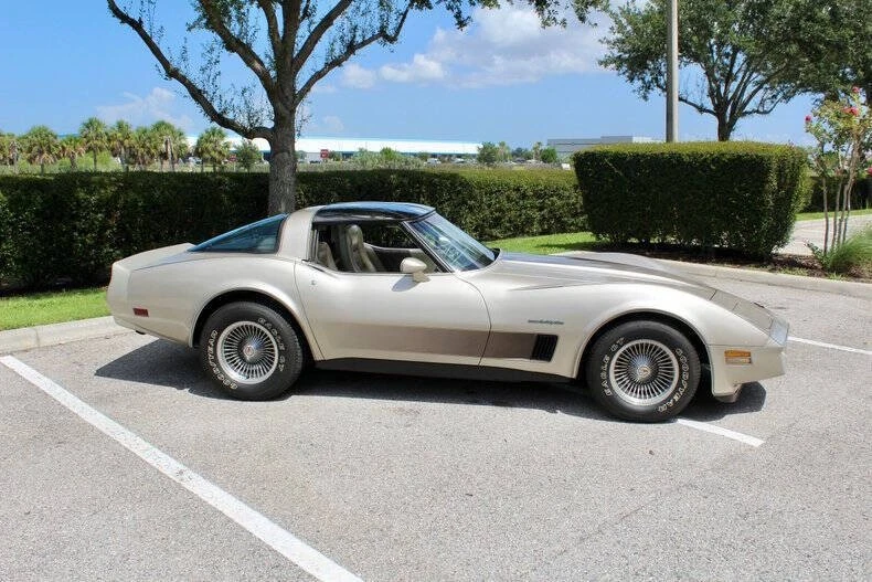 1982 Chevrolet Corvette C3 - Image 17 of 31