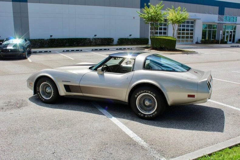 1982 Chevrolet Corvette C3 - Image 25 of 31