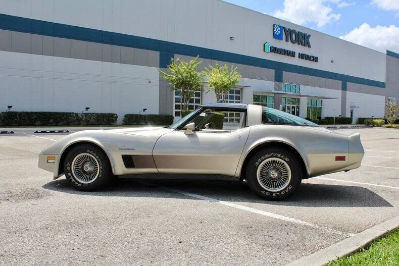 1982 Chevrolet Corvette C3 - Image 9 of 31