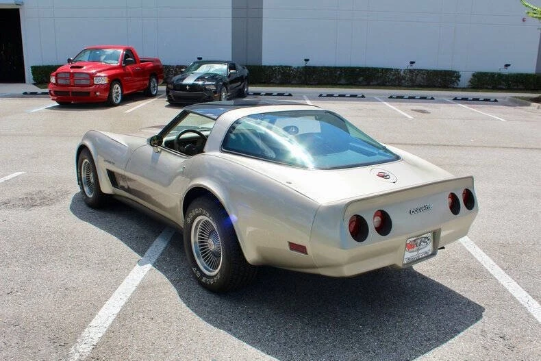 1982 Chevrolet Corvette C3 - Image 26 of 31