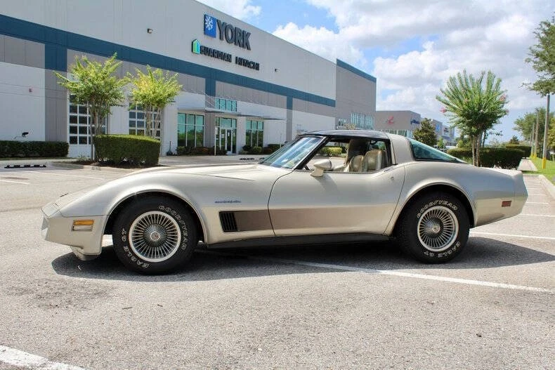 1982 Chevrolet Corvette C3 - Image 8 of 31