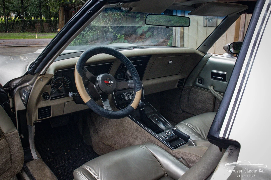 1982 Chevrolet Corvette C3 - Image 15 of 22