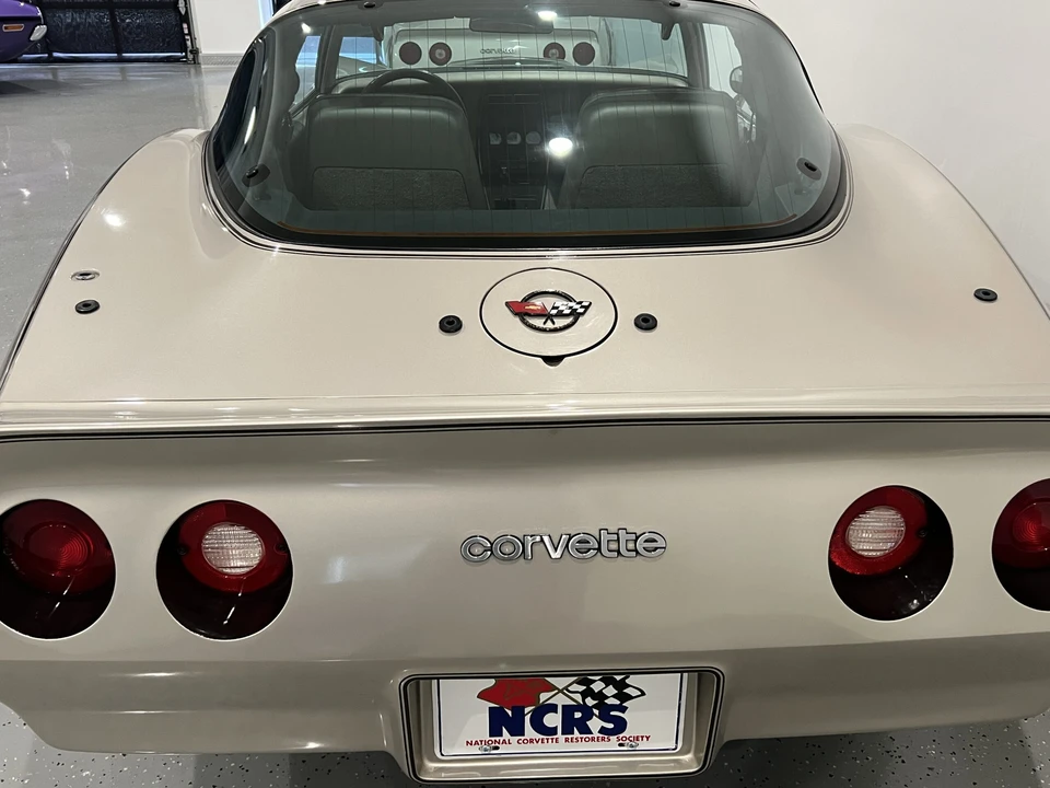 1982 Chevrolet Corvette C3 - Image 16 of 16
