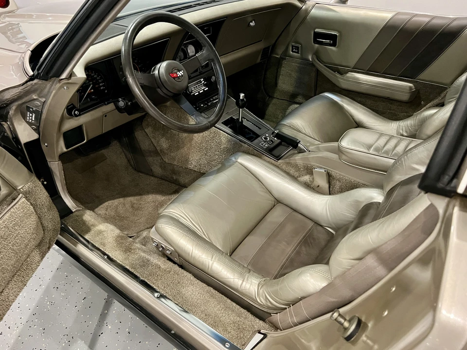 1982 Chevrolet Corvette C3 - Image 5 of 16