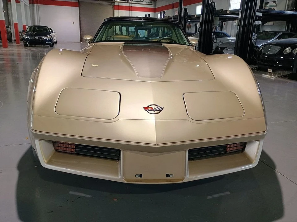 1982 Chevrolet Corvette C3 - Image 9 of 12