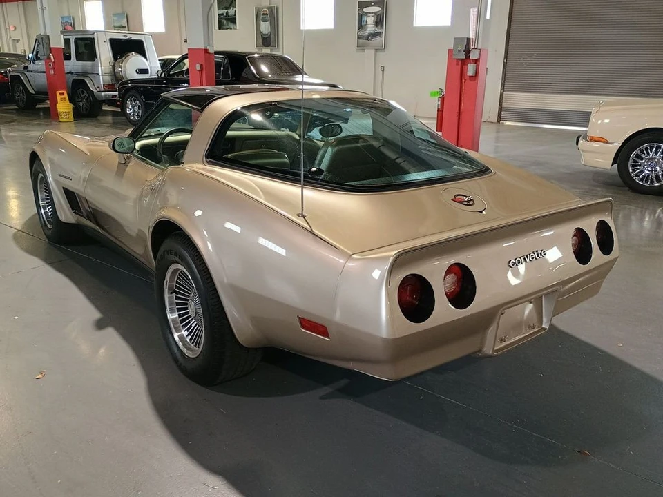 1982 Chevrolet Corvette C3 - Image 3 of 12