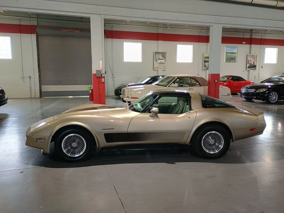 1982 Chevrolet Corvette C3 - Image 2 of 12