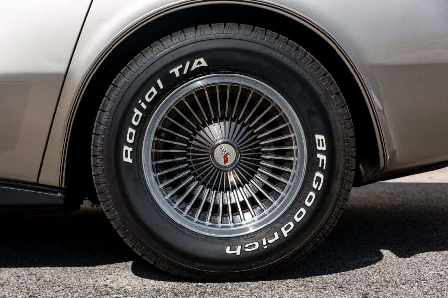 1982 Chevrolet Corvette C3 - Image 14 of 31