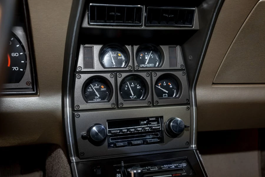 1982 Chevrolet Corvette C3 - Image 28 of 31