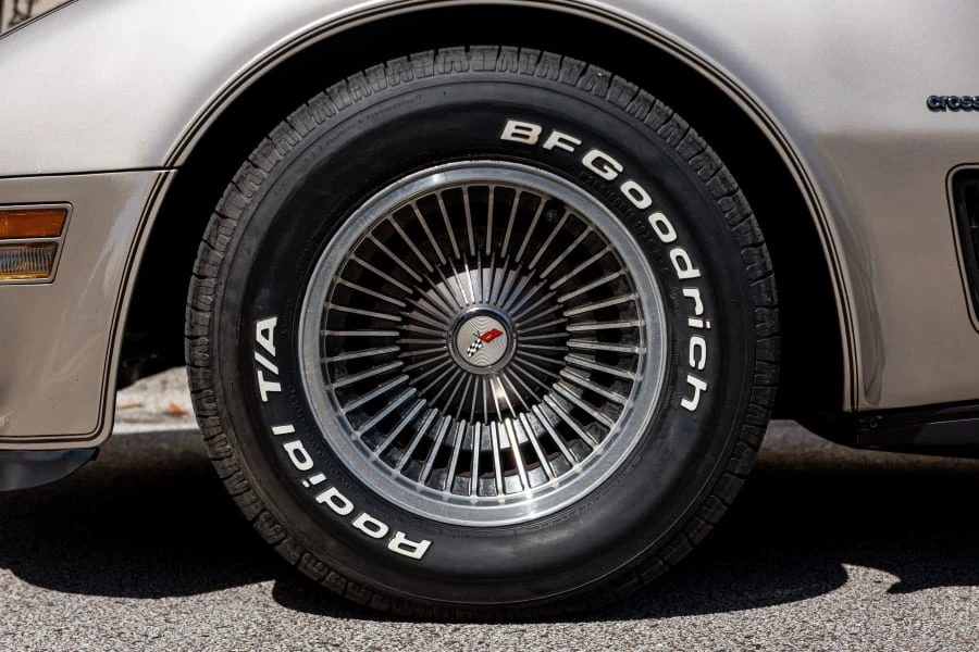 1982 Chevrolet Corvette C3 - Image 19 of 31