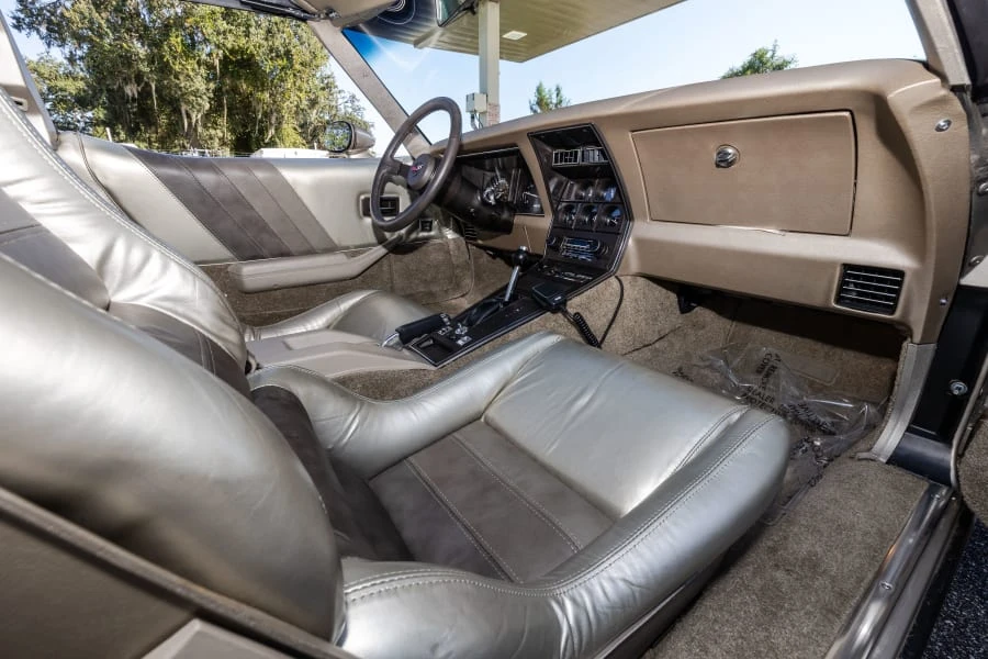 1982 Chevrolet Corvette C3 - Image 16 of 26