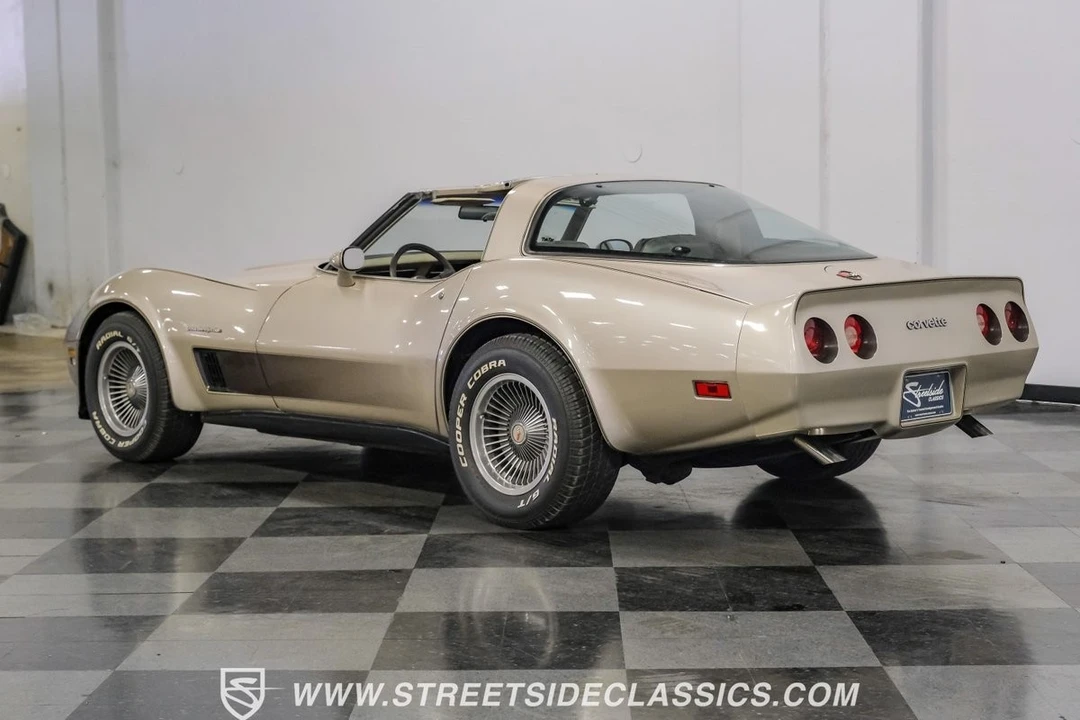 1982 Chevrolet Corvette C3 - Image 9 of 12