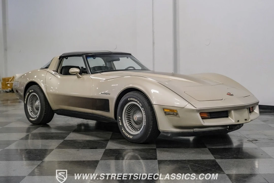 1982 Chevrolet Corvette C3 - Image 16 of 21