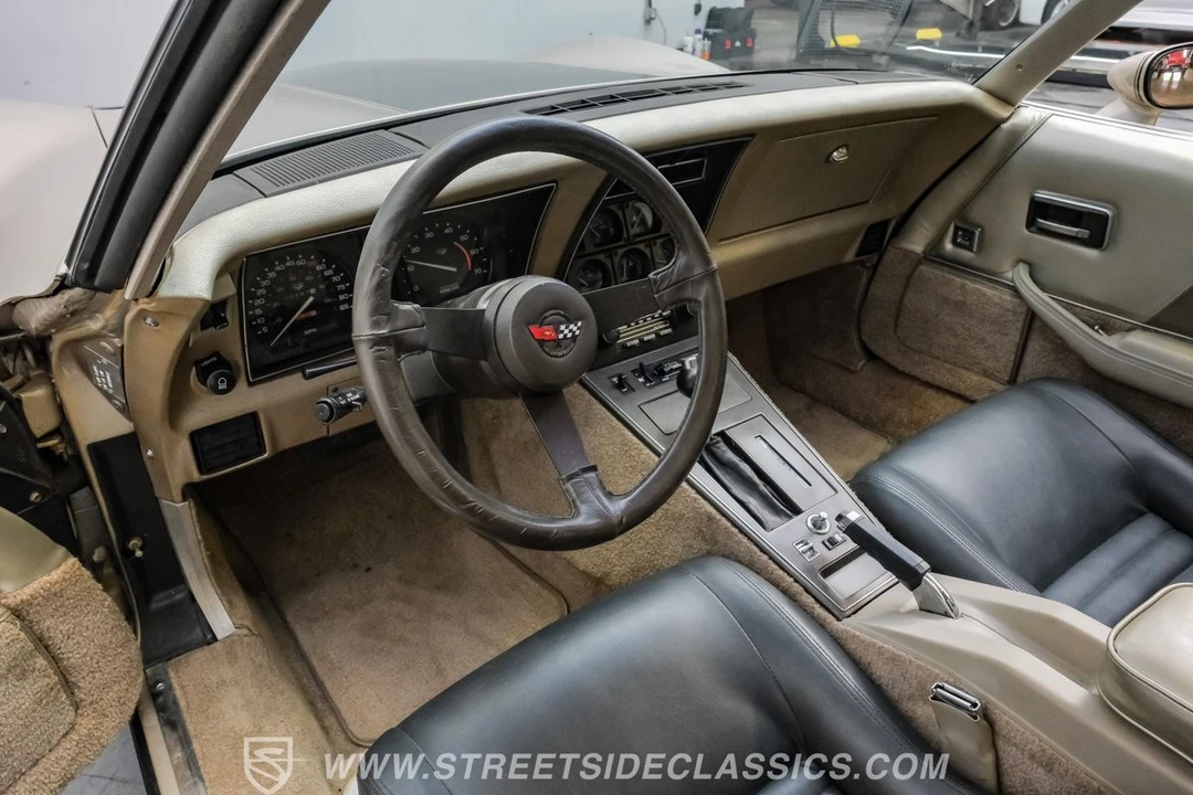 1982 Chevrolet Corvette C3 - Image 5 of 12