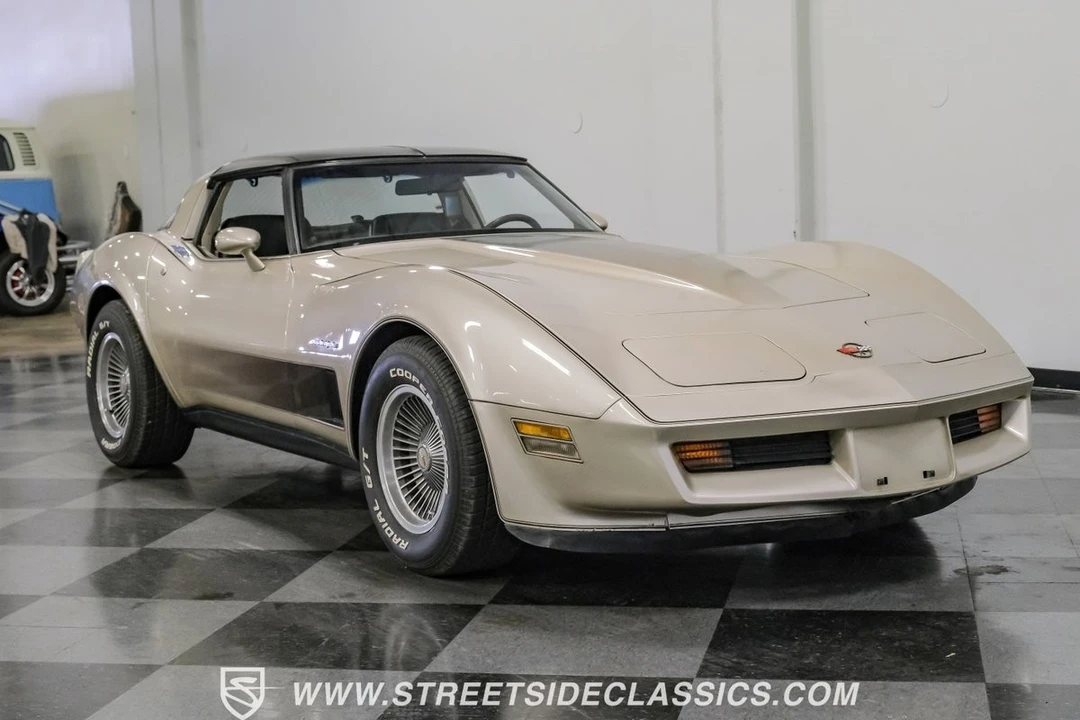 1982 Chevrolet Corvette C3 - Image 17 of 21