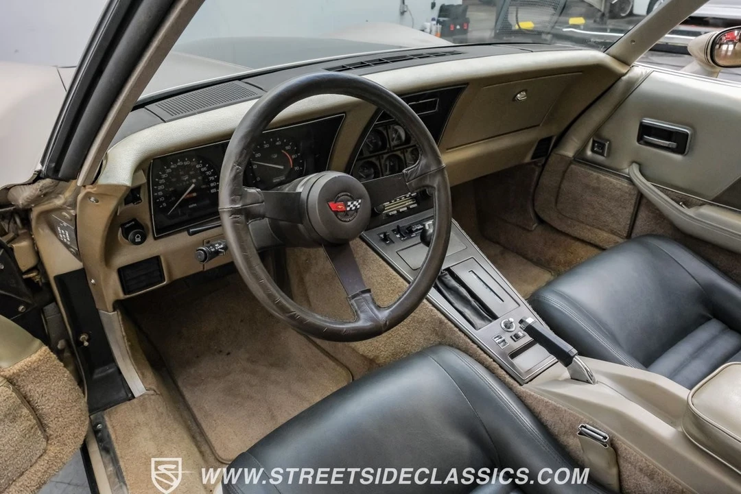1982 Chevrolet Corvette C3 - Image 5 of 12