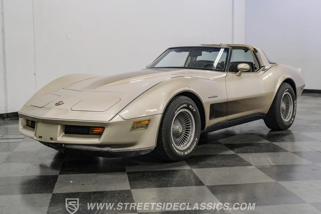 1982 Chevrolet Corvette C3 - Image 18 of 21
