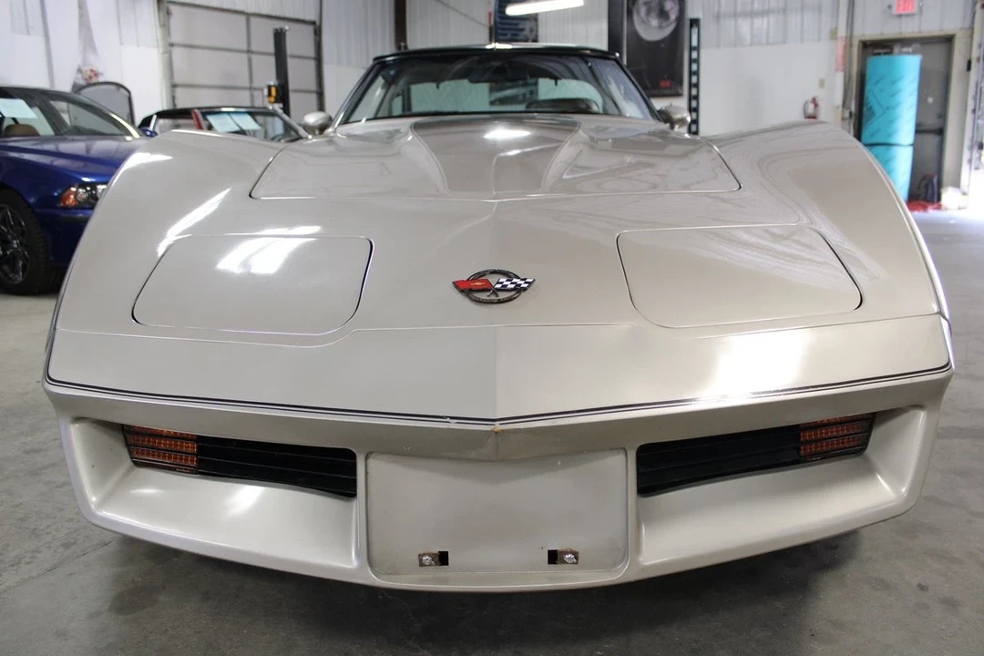 1982 Chevrolet Corvette C3 - Image 9 of 12