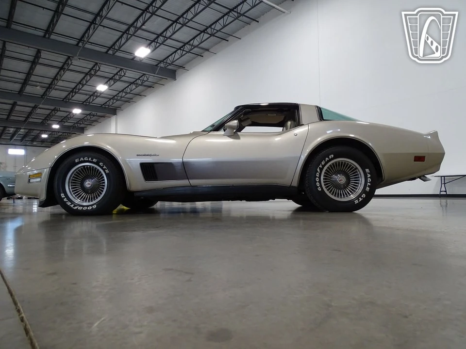1982 Chevrolet Corvette C3 - Image 8 of 12
