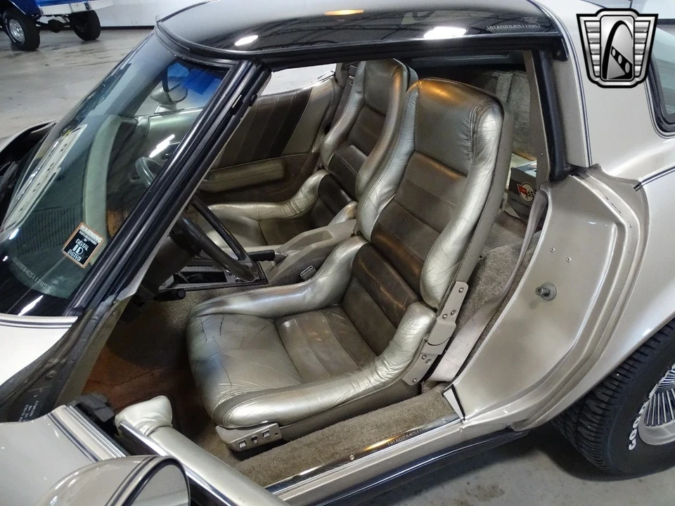 1982 Chevrolet Corvette C3 - Image 15 of 21