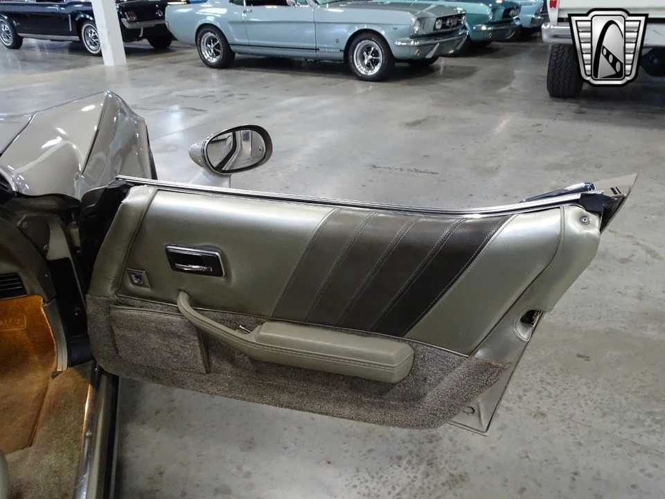 1982 Chevrolet Corvette C3 - Image 18 of 21